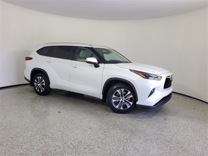 Used 2023 Toyota Highlander XLE