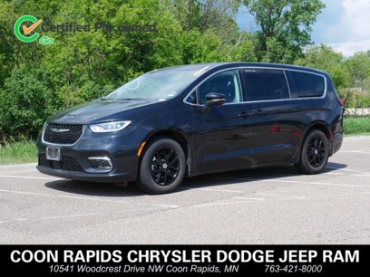 Used 2023 Chrysler Pacifica Touring-L