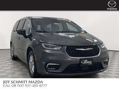Used 2023 Chrysler Pacifica Touring-L