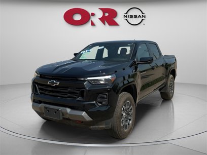 Used 2023 Chevrolet Colorado Z71 w/ Z71 Convenience Package 2