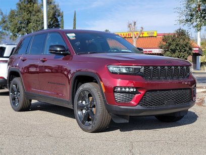 New 2025 Jeep Grand Cherokee Limited w/ Black Appearance Package