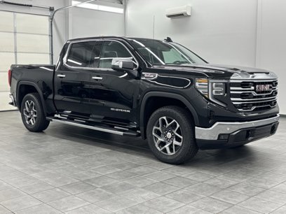 New 2026 GMC Sierra 1500 SLT w/ SLT Premium Package