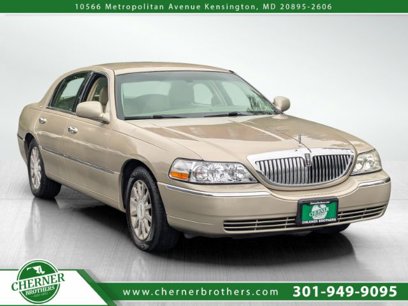 Used 2007 Lincoln Town Car Signature