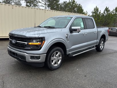 New 2025 Ford F150 XLT w/ Equipment Group 302A MID