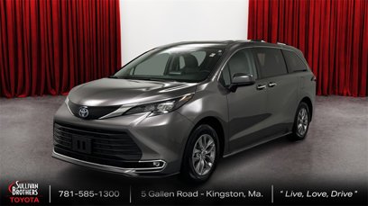 Used 2024 Toyota Sienna XLE