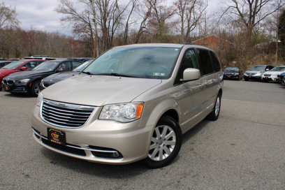 Used 2014 Chrysler Town & Country Touring