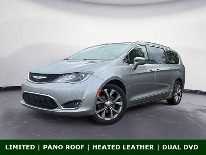 Used 2019 Chrysler Pacifica Limited w/ Tire & Wheel Group