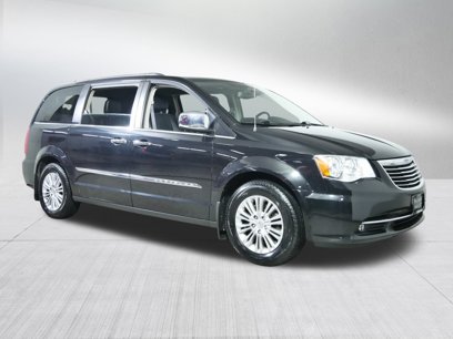 Used 2016 Chrysler Town & Country Touring-L w/ Driver Convenience Group