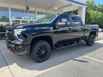 New 2025 Chevrolet Silverado 2500 LT w/ Trail Boss Package