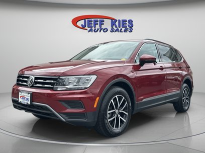 Used 2021 Volkswagen Tiguan SE w/ Panoramic Sunroof Package