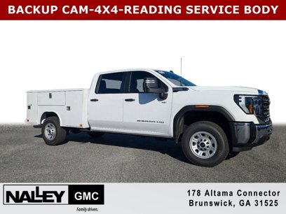 New 2025 GMC Sierra 3500 Pro w/ Convenience Package