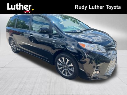 Used 2018 Toyota Sienna XLE