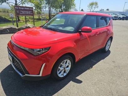 New 2025 Kia Soul S