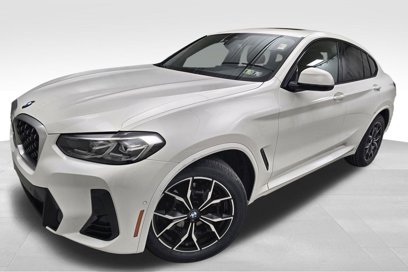 Used 2022 BMW X4 xDrive30i w/ M Sport Package 2