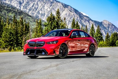 New 2026 BMW M5 w/ Carbon Package