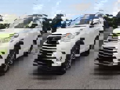 Used 2018 Toyota Highlander XLE