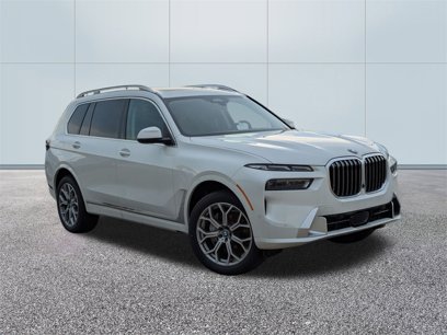 New 2025 BMW X7 xDrive40i w/ Premium Package