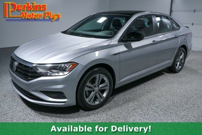 Used 2019 Volkswagen Jetta R-Line w/ R-Line Cold Weather Package