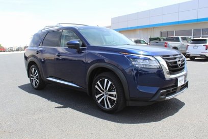 Used 2023 Nissan Pathfinder Platinum