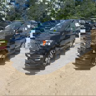 Used 2023 Ford Edge SEL
