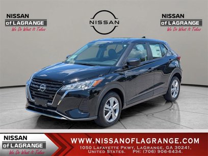New 2025 Nissan Kicks Play S