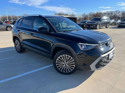 New 2025 Volkswagen Taos SE