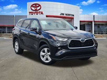 Used 2023 Toyota Highlander LE