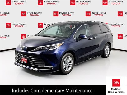 Certified 2023 Toyota Sienna Platinum