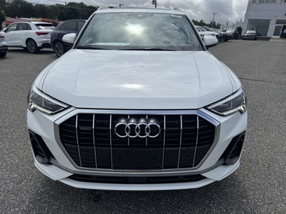 New 2025 Audi Q3 2.0T Premium