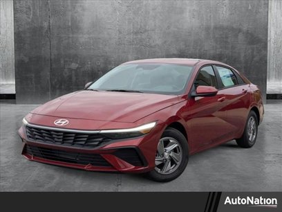 New 2025 Hyundai Elantra SE