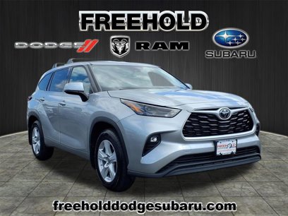 Used 2022 Toyota Highlander LE
