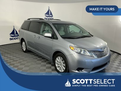 Used 2017 Toyota Sienna LE