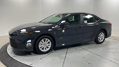 New 2025 Toyota Camry LE