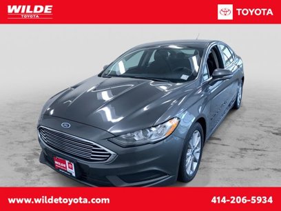Used 2017 Ford Fusion SE w/ Fusion SE Technology Package