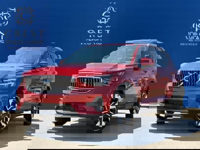New 2025 Volvo XC40 B5 Ultra w/ Protection Package Premier