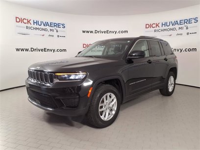 Used 2023 Jeep Grand Cherokee Laredo w/ Luxury Tech Group I