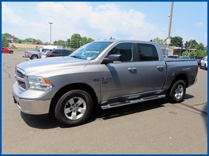 Used 2019 RAM 1500 Classic SLT w/ Luxury Group