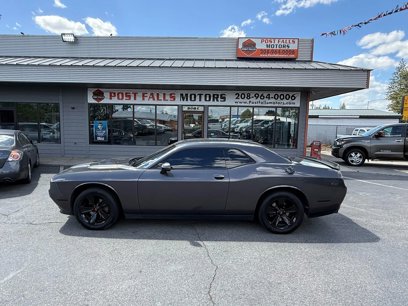 Used 2016 Dodge Challenger SXT