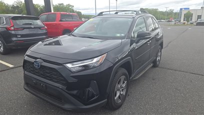 Used 2022 Toyota RAV4 XLE w/ Convenience Package