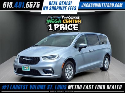 Used 2023 Chrysler Pacifica Touring-L