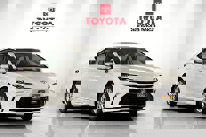 New 2025 Toyota Camry LE