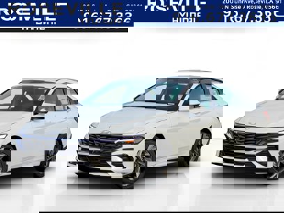 New 2025 Hyundai Elantra SEL
