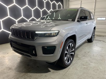 New 2024 Jeep Grand Cherokee L Overland w/ Rear Seat Video Group I