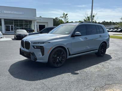 New 2025 BMW X7 xDrive40i w/ M Sport Package