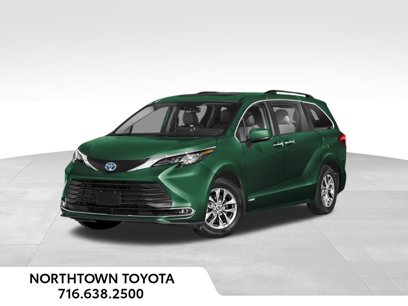 New 2025 Toyota Sienna XLE