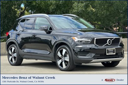 Used 2019 Volvo XC40 T5 Momentum