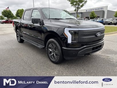 New 2025 Ford F150 Lightning XLT w/ Max Trailer Tow Package