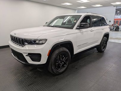 Used 2024 Jeep Grand Cherokee Limited w/ Luxury Tech Group II