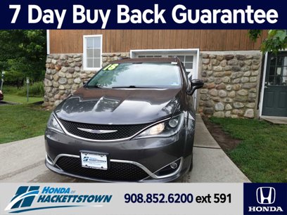 Used 2018 Chrysler Pacifica Touring-L