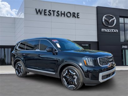 Used 2024 Kia Telluride EX w/ EX Captain's Chair Package